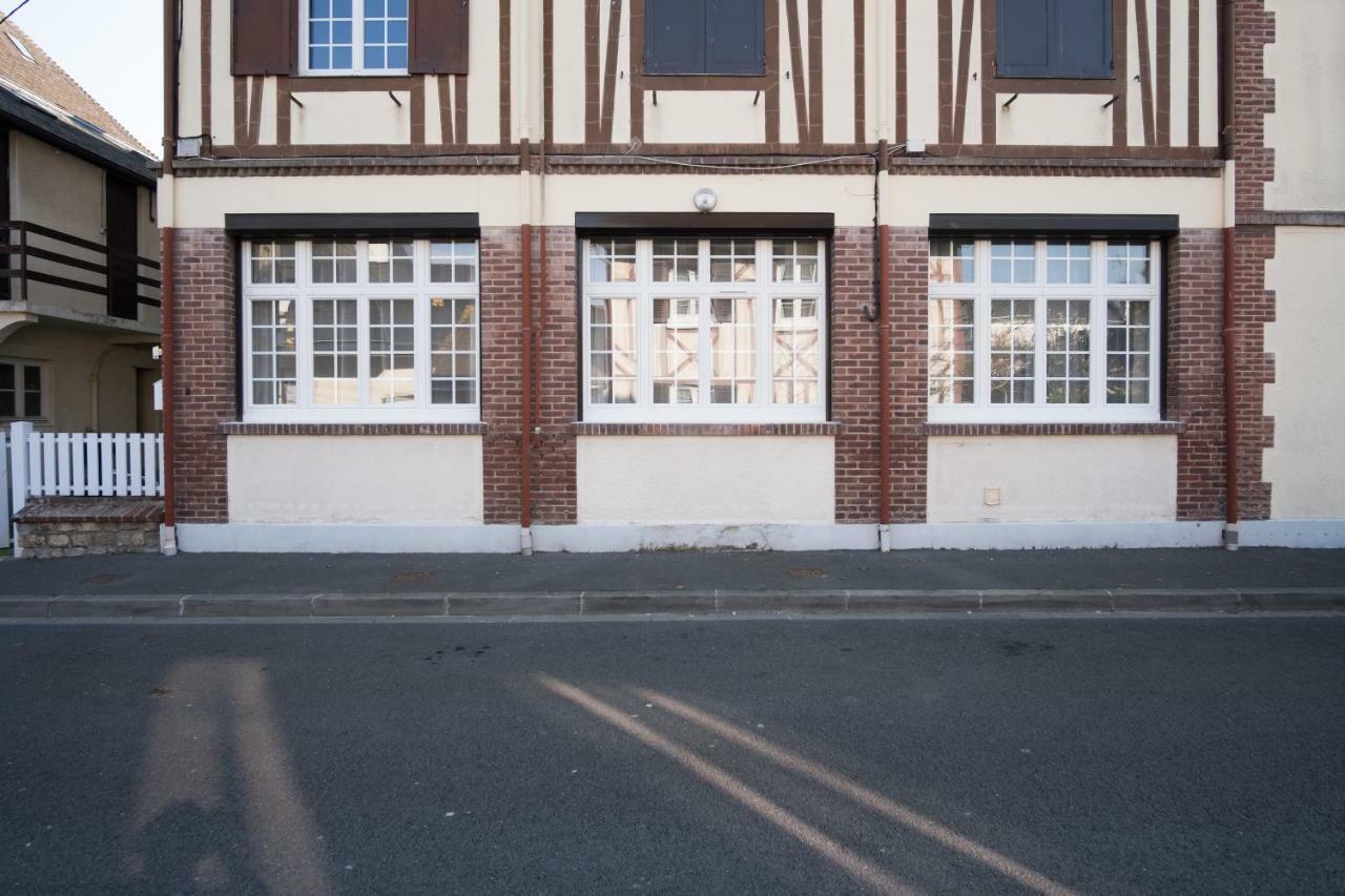 Elegant Appartement En Plein Coeur De Cabourg - Les Locations De Proust エクステリア 写真